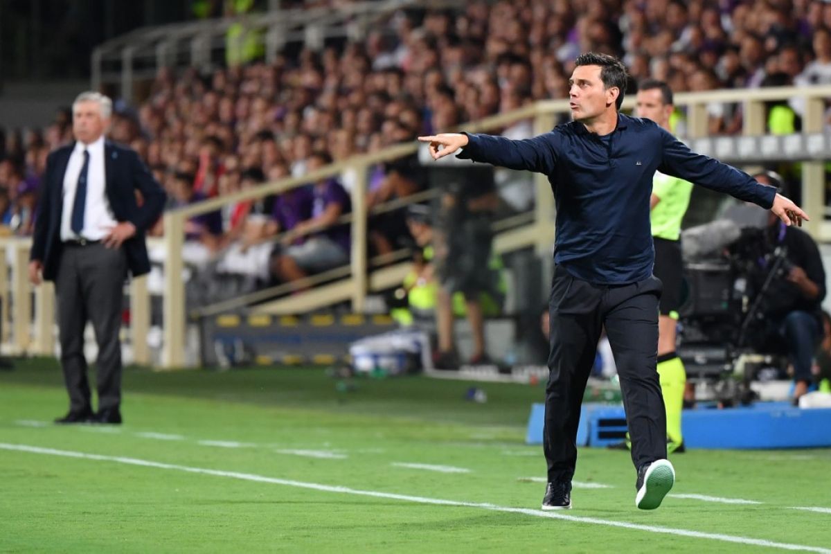 Pelatih Fiorentina Montella marah gara-gara wasit dan VAR