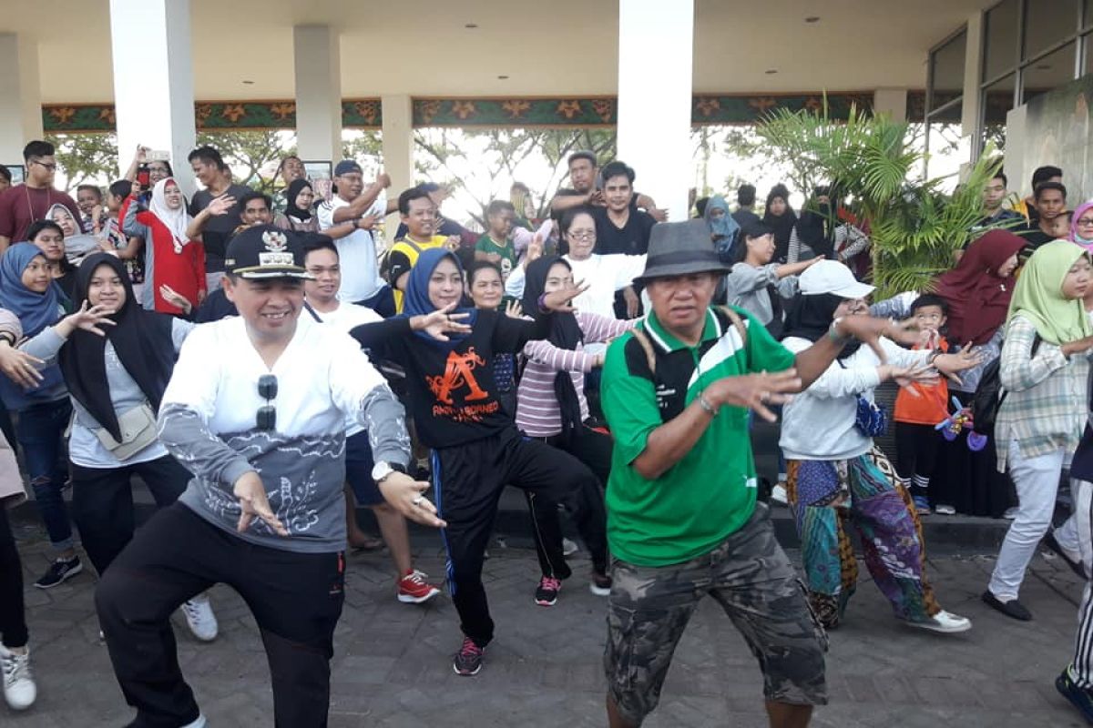 Mataya Flashmob Jogja Undang Perhatian Pengunjung Banjarmasin