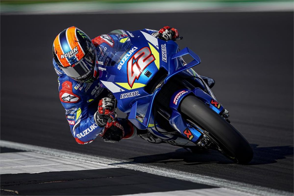 Alex Rins juara GP Inggris di Silverstone