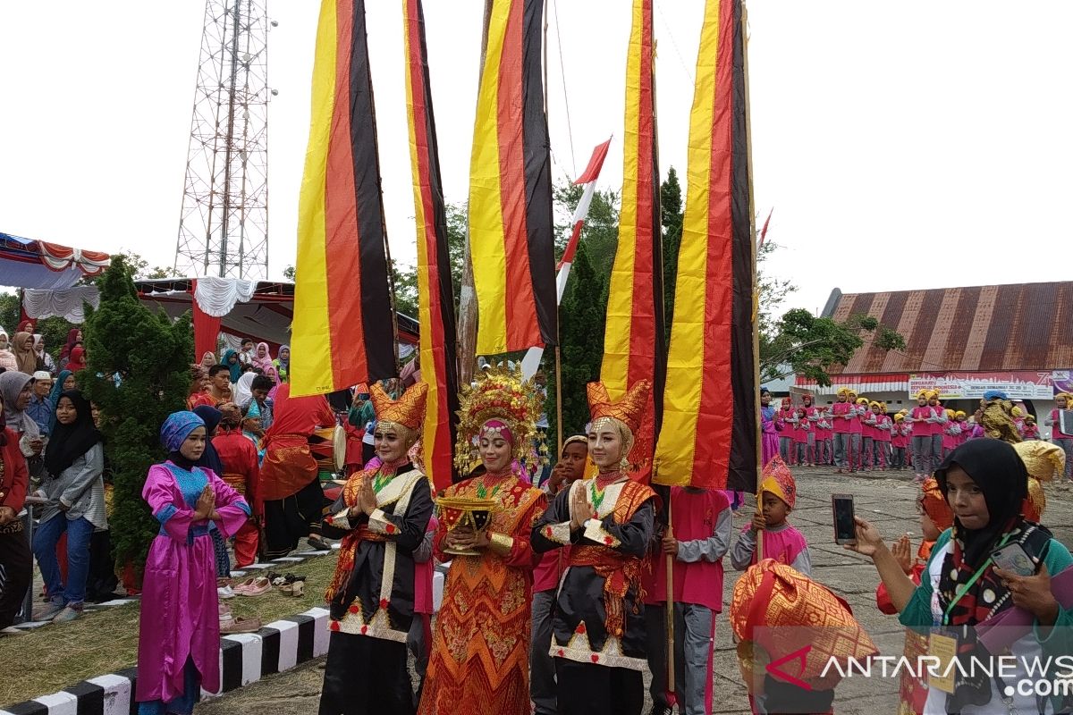 Festival Sumarak Luhak Nan Tuo libatkan ratusan murid SD di Tanah Datar