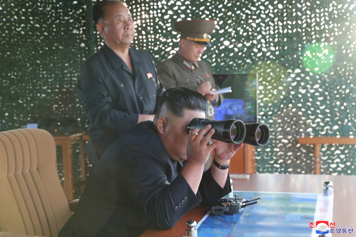 Korea Utara klaim sukses lakukan uji peluncur roket ganda