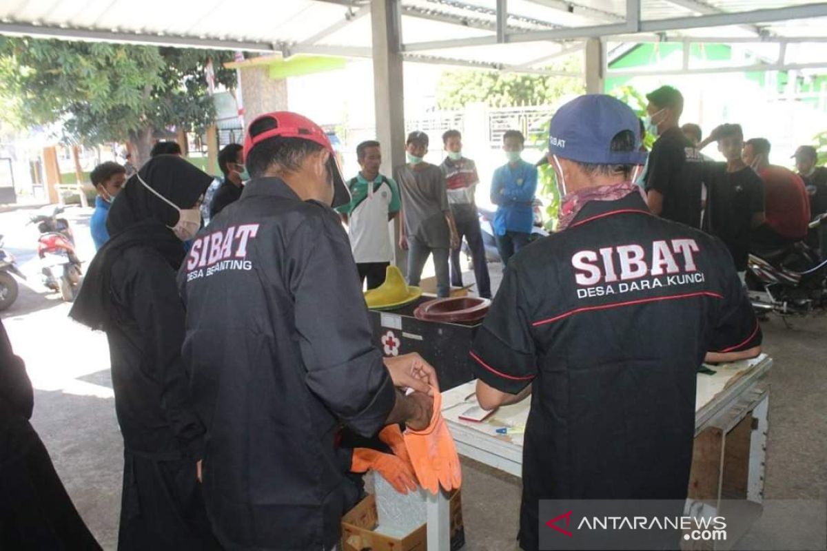 Relawan Sibat PMI berikan pelatihan kewirausahaan untuk warga desa di NTB