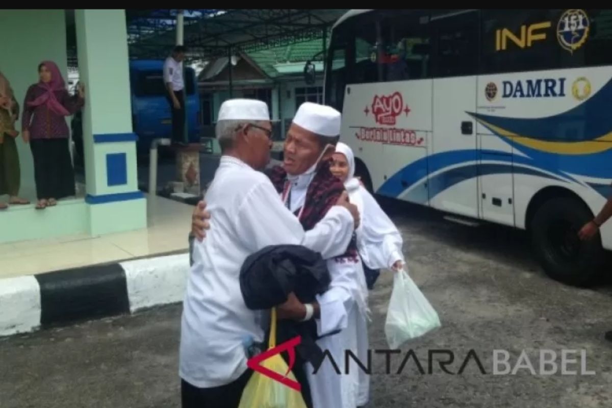 Jamaah haji Belitung diberangkatkan ke daerah asal dari Palembang