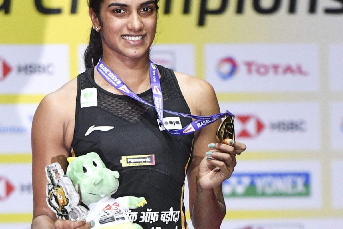 Sindhu tunggal putri India pertama yang jadi juara Kejuaraan Dunia