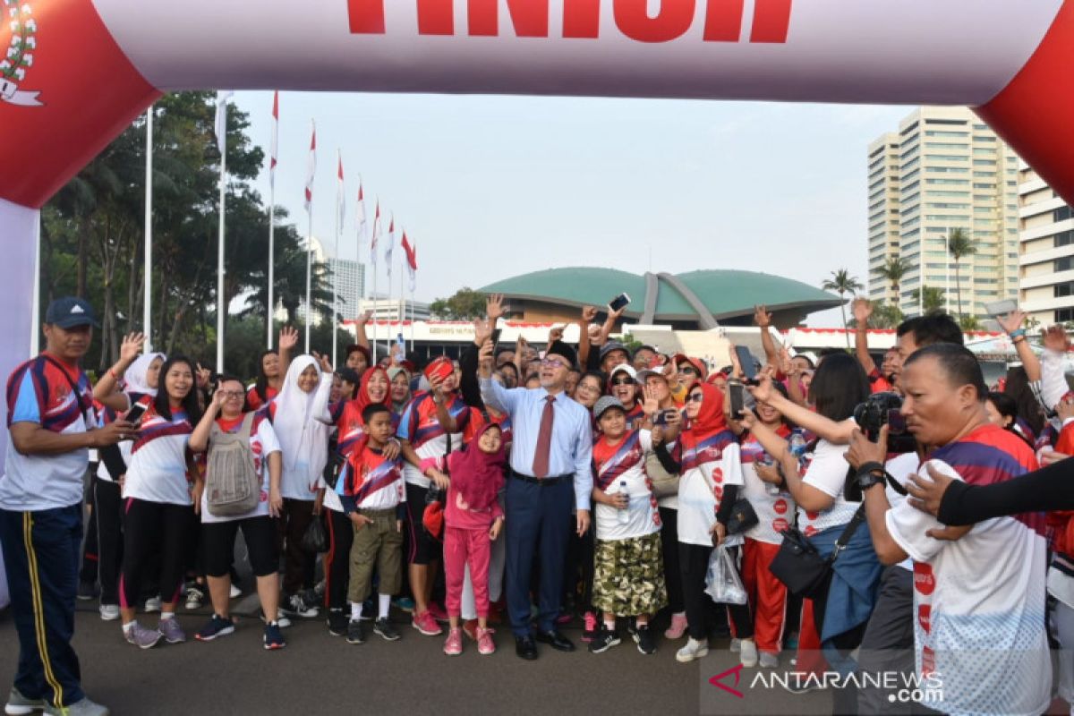 Nilai-nilai kebangsaaan disosialisasikan melalui jalan sehat