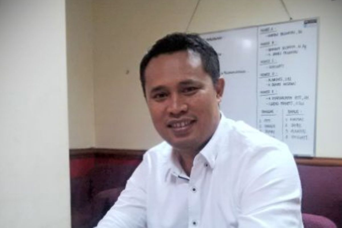 Asap kian tebal, DPRD Riau minta sekolah diliburkan