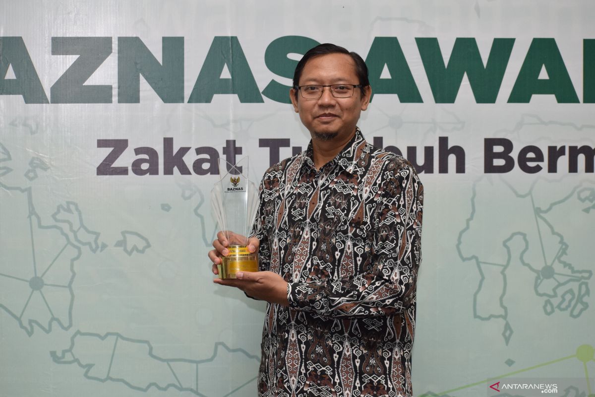 Antara menangi  Baznas Award 2019