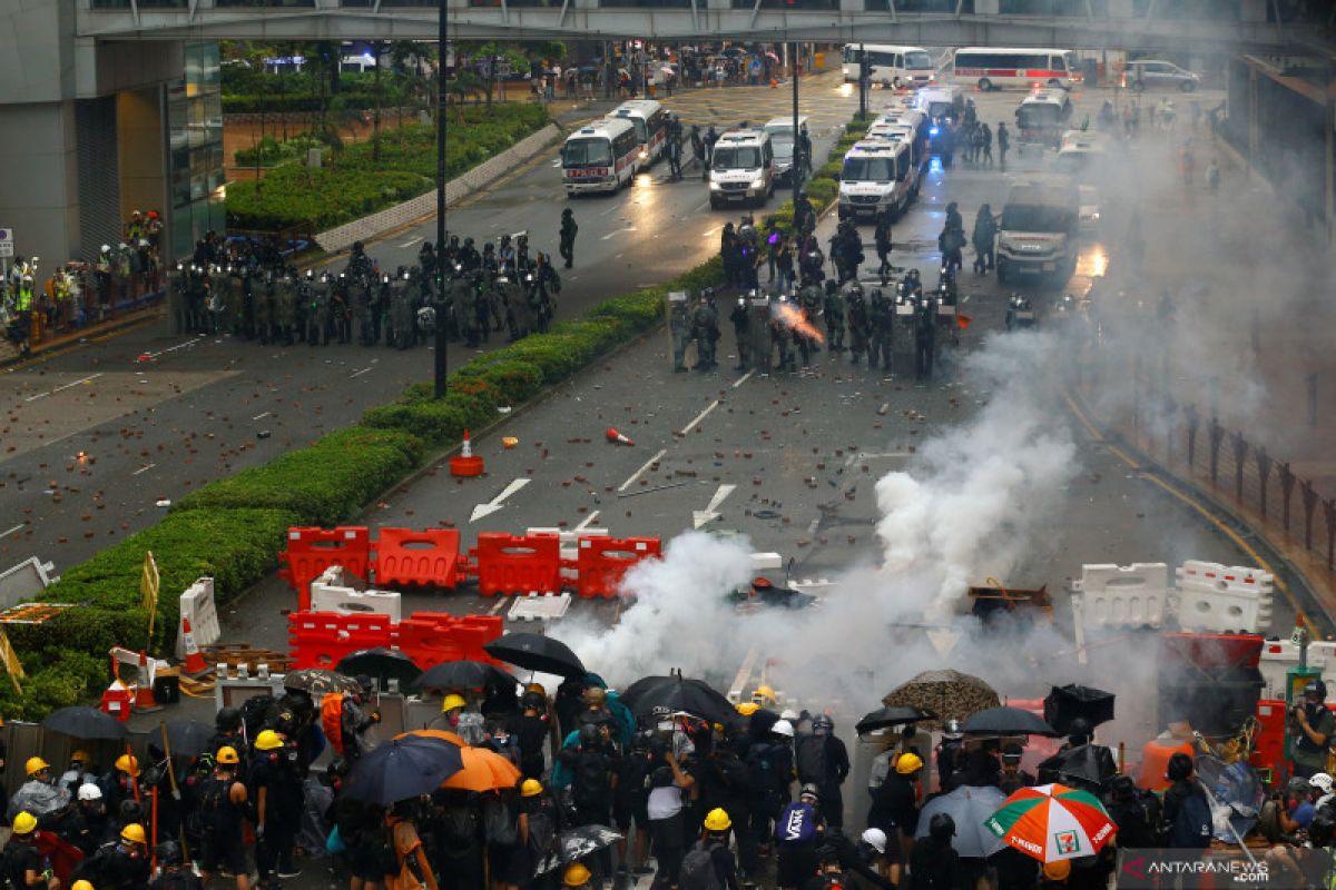 Kerusuhan Hong Kong makin serius