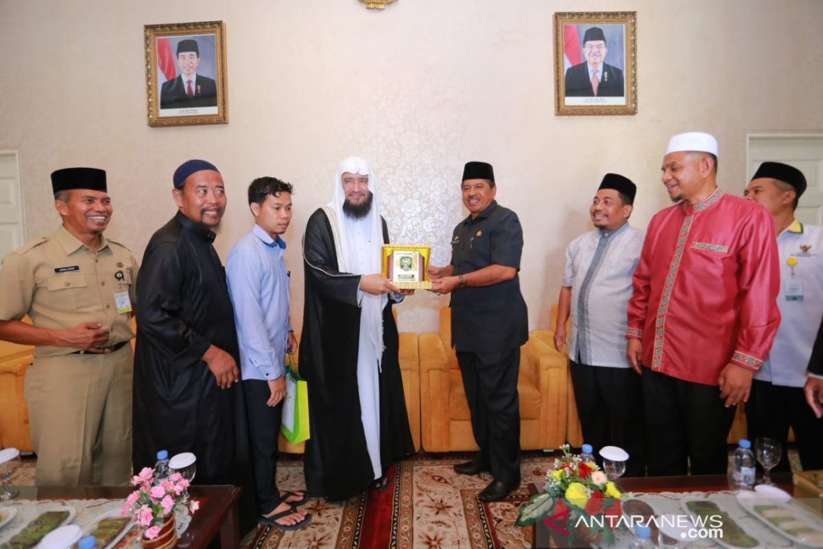 Direktur Lembaga Wakaf Arab Saudi kunjungi lokasi pembangunan Ponpes Tahfidz Hadist Siak