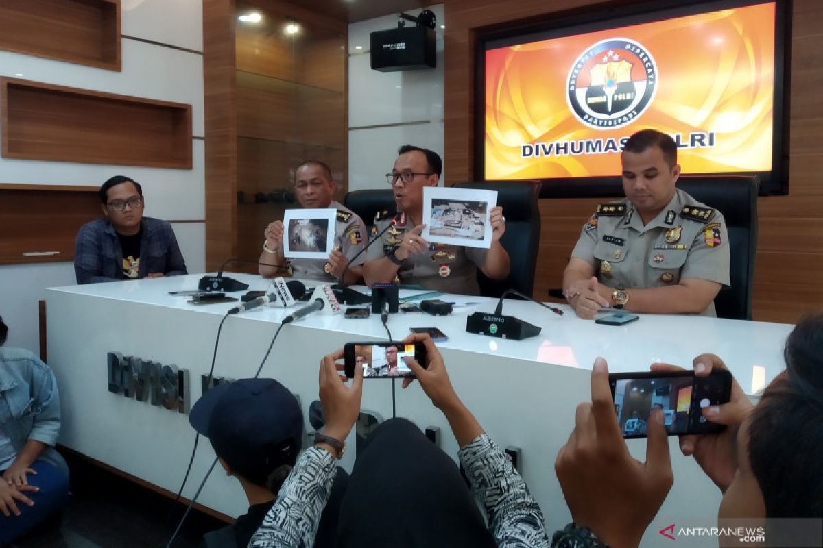 Terduga teroris di Jatim terkait erat dengan rencana bom Surabaya