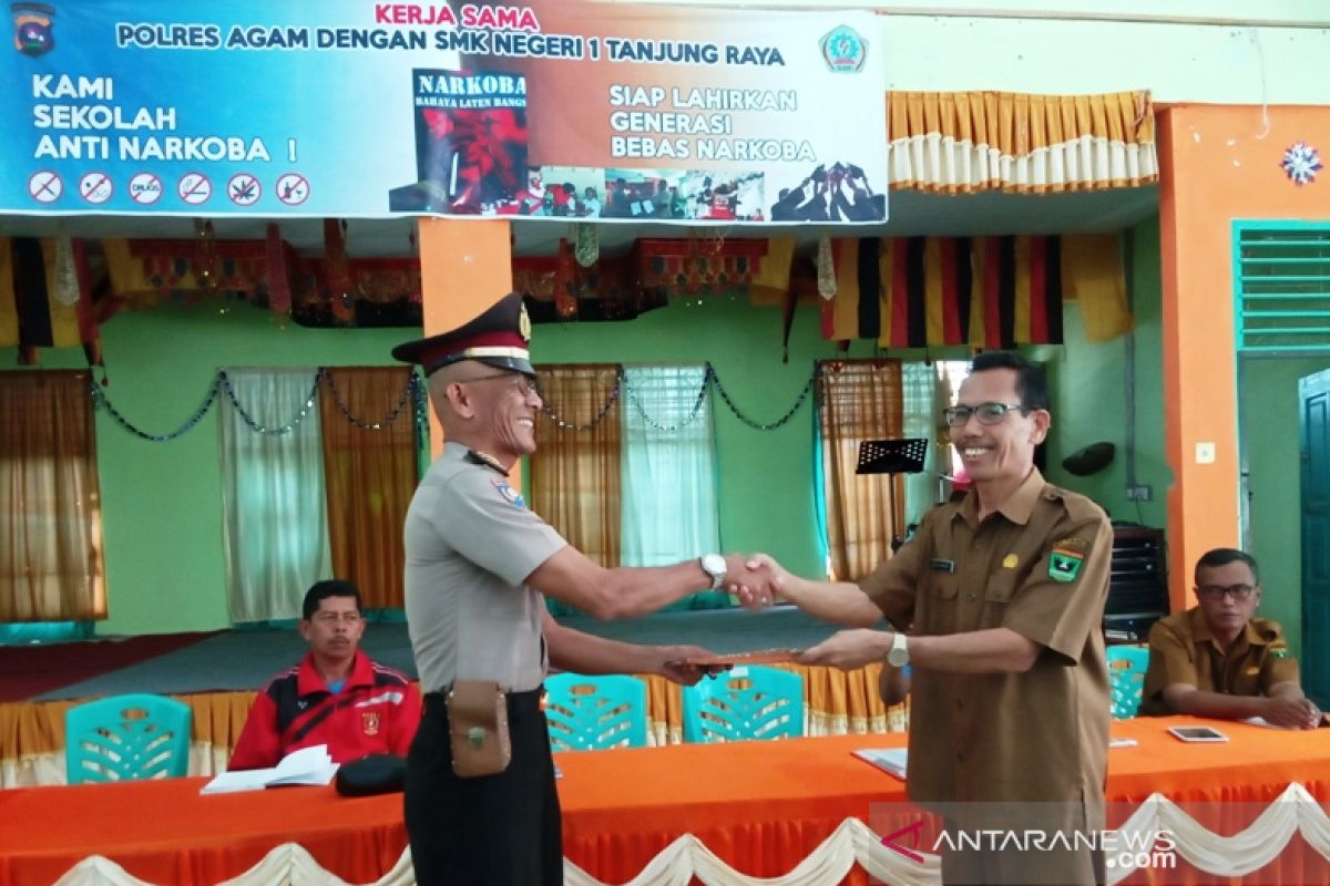 Cegah siswa terjerumus narkoba, SMKN Agam masuk pendidikan tentang bahaya narkoba