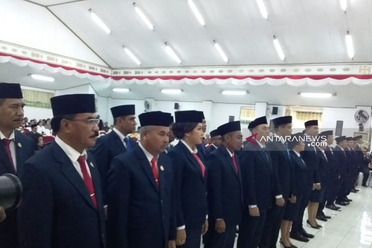 Puluhan anggota DPRD Kota Kupang dilantik