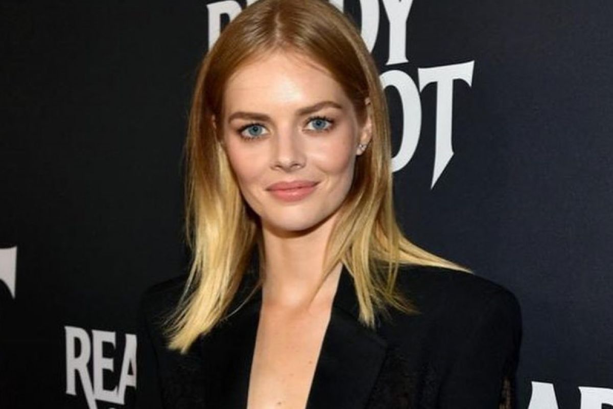 Samara Weaving tak sengaja tonjok Andie MacDowell di Ready or Not