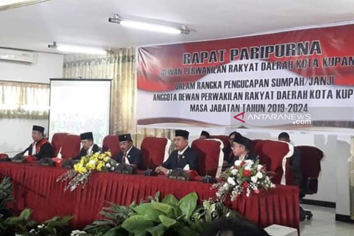 Anggota DPRD diimbau jangan cederai hati masyarakat