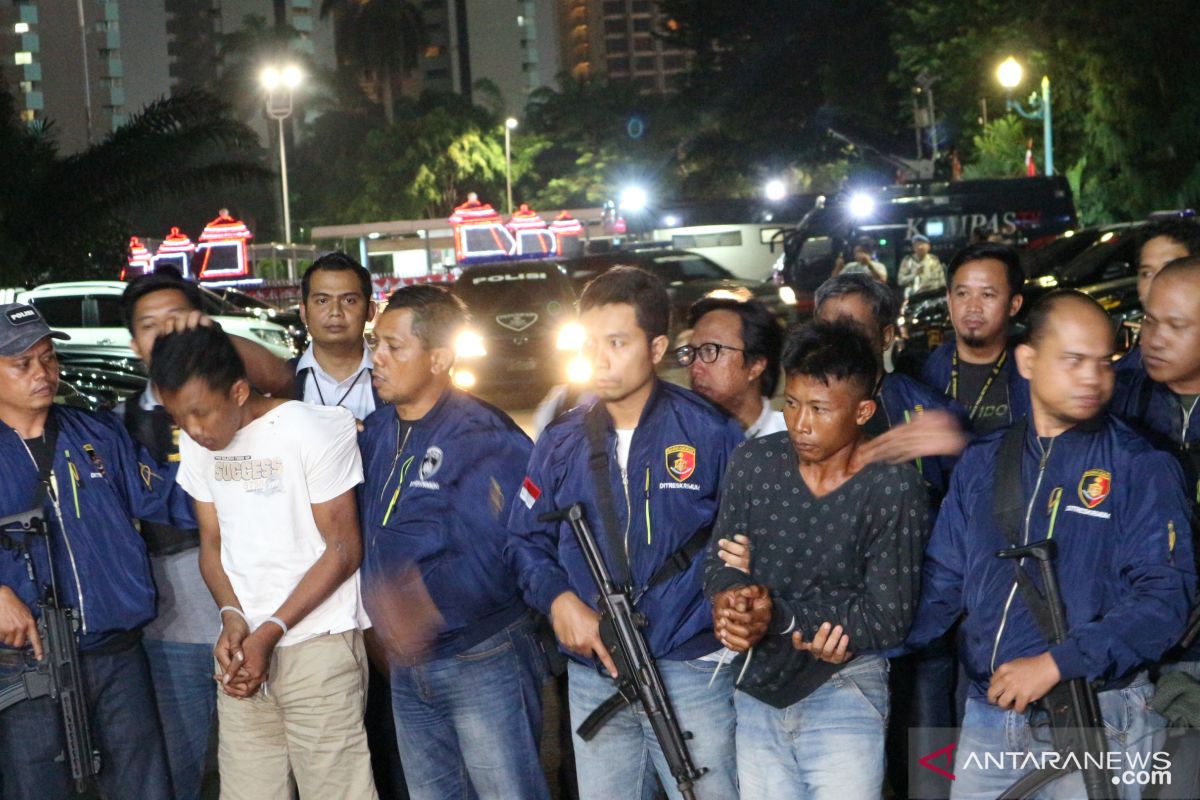 Dua eksekutor pembunuhan di Lebak Bulus dibawa ke Polda Metro Jaya