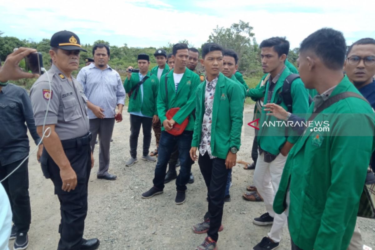 Warga blokir jalan masuk ke Kampus baru STAIN Meulaboh