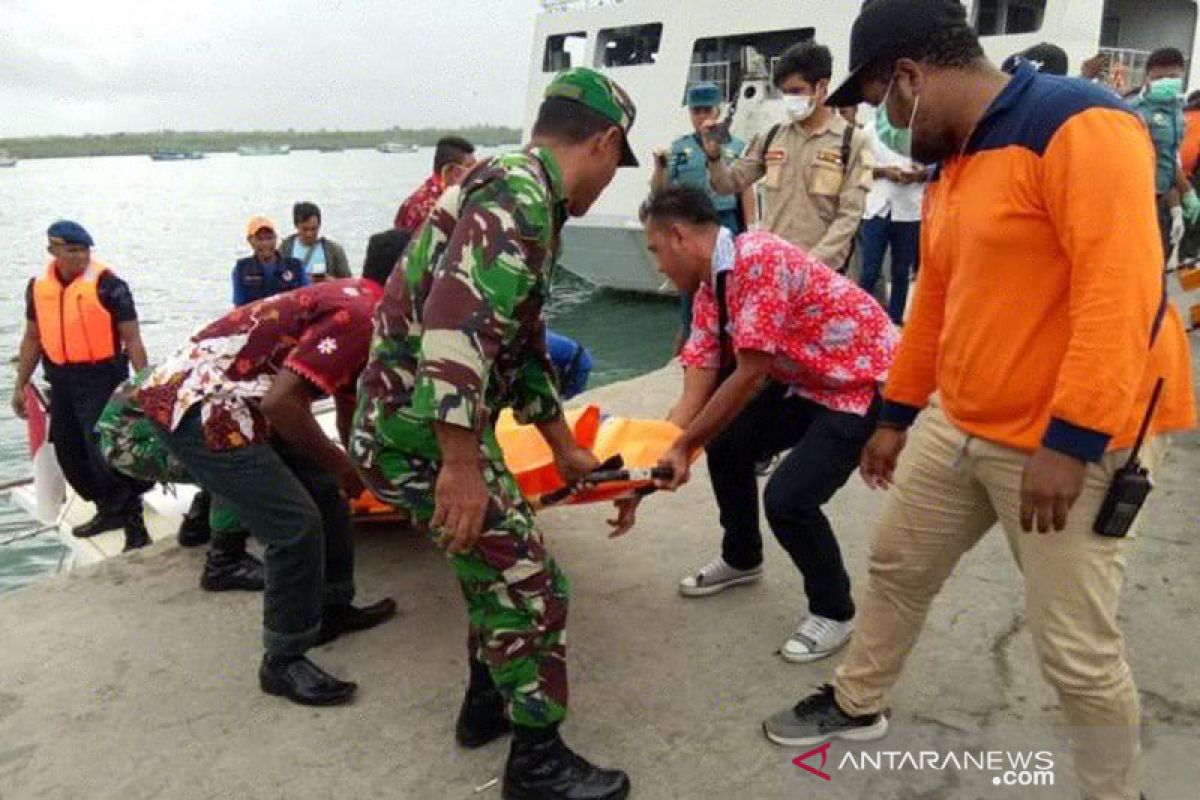 23 ABK KM Mina Sejati belum ditemukan