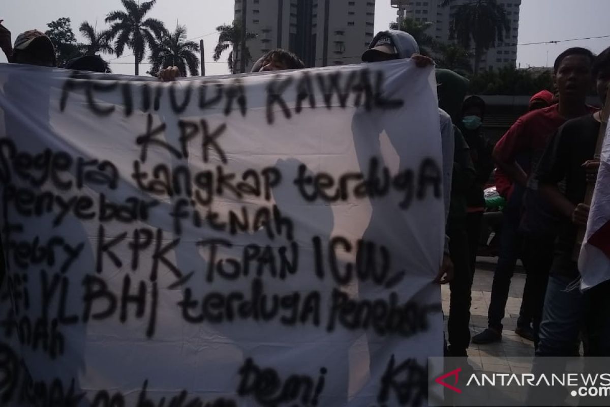 Pemuda Pengawal KPK geruduk PMJ desak pengusutan pelaku fitnah pansel