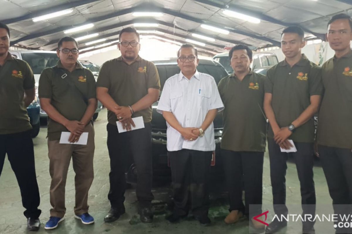 Kemenag RI hibahkan tiga unit mobil untuk pendidikan di Sijunjung