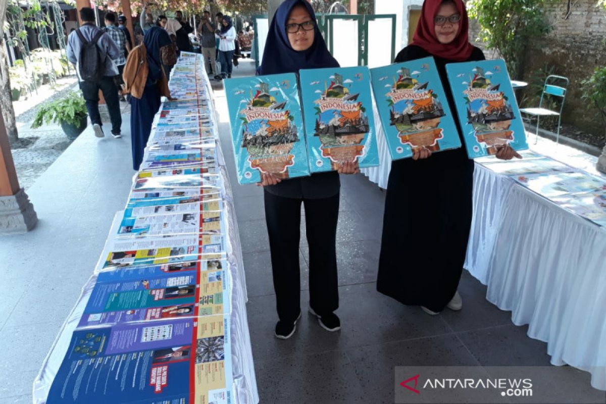 Buku Besar Sejarah Indonesia dipamerkan di Solo