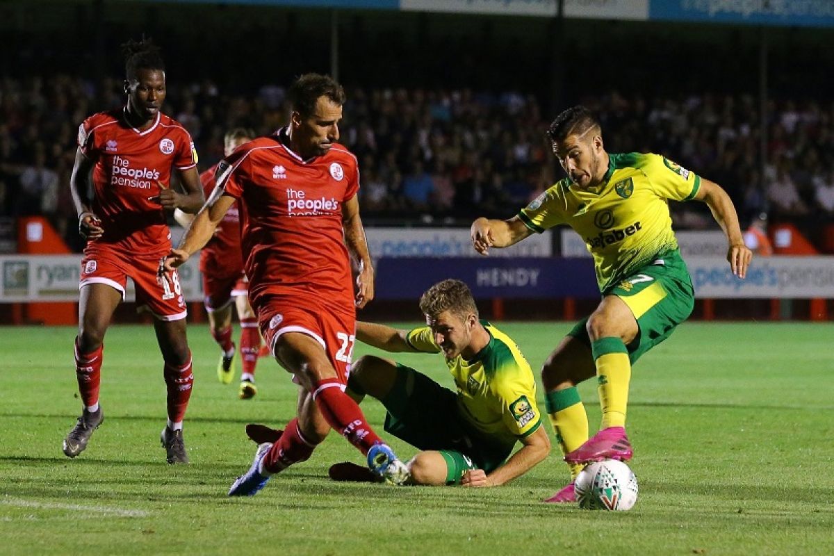 Norwich dan Crystal Palace gagal malenggang ke Piala Liga Inggris