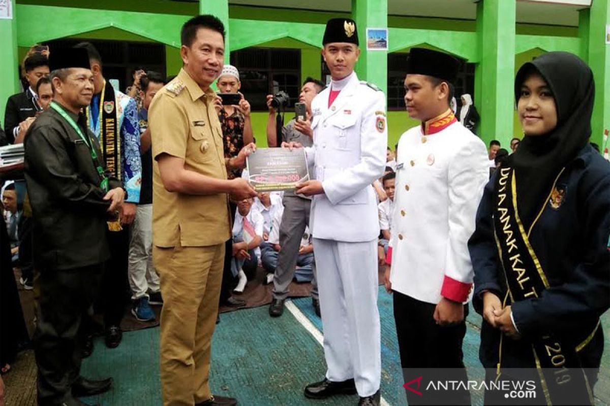 Bupati sebut prestasi siswa MAN membanggakan daerah