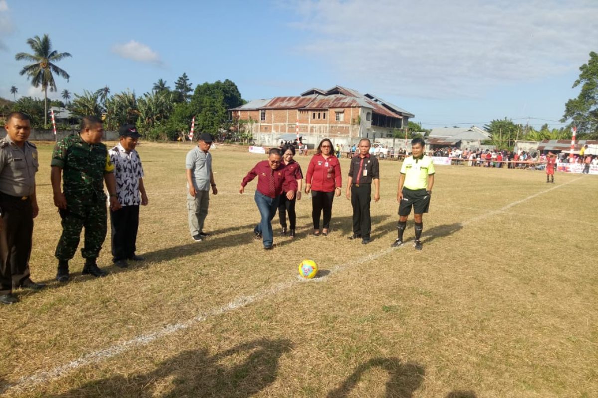 Sepakbola - Mitra tuan rumah LDN U-19 se-Sulut