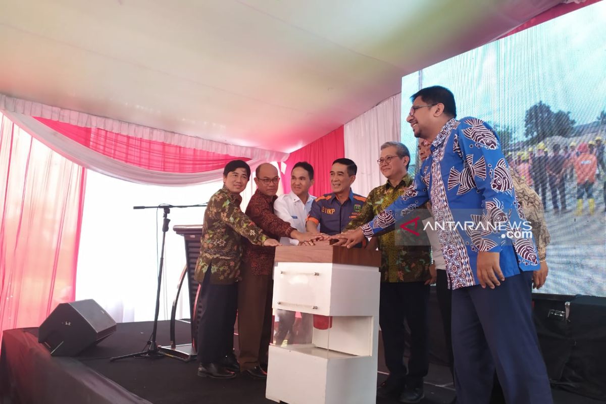 Menteri Edhy lihat pembangunan  pasar ikan modern Palembang