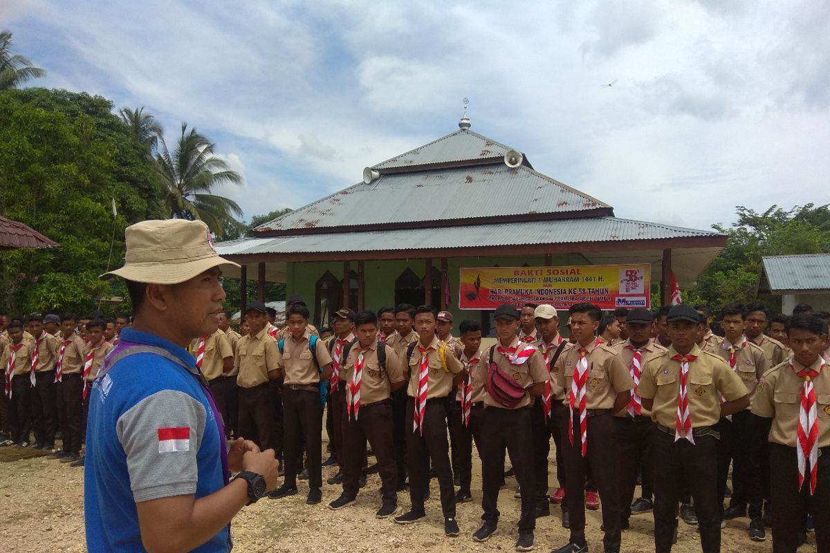 Kwarcab Pramuka Aceh Timur gelar bakti sosial di Makam Sulthan Peureulak