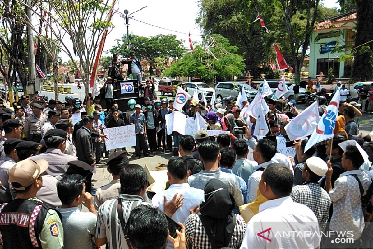 Warga Pamekasan aksi damai dukung penegakan Perda Tembakau