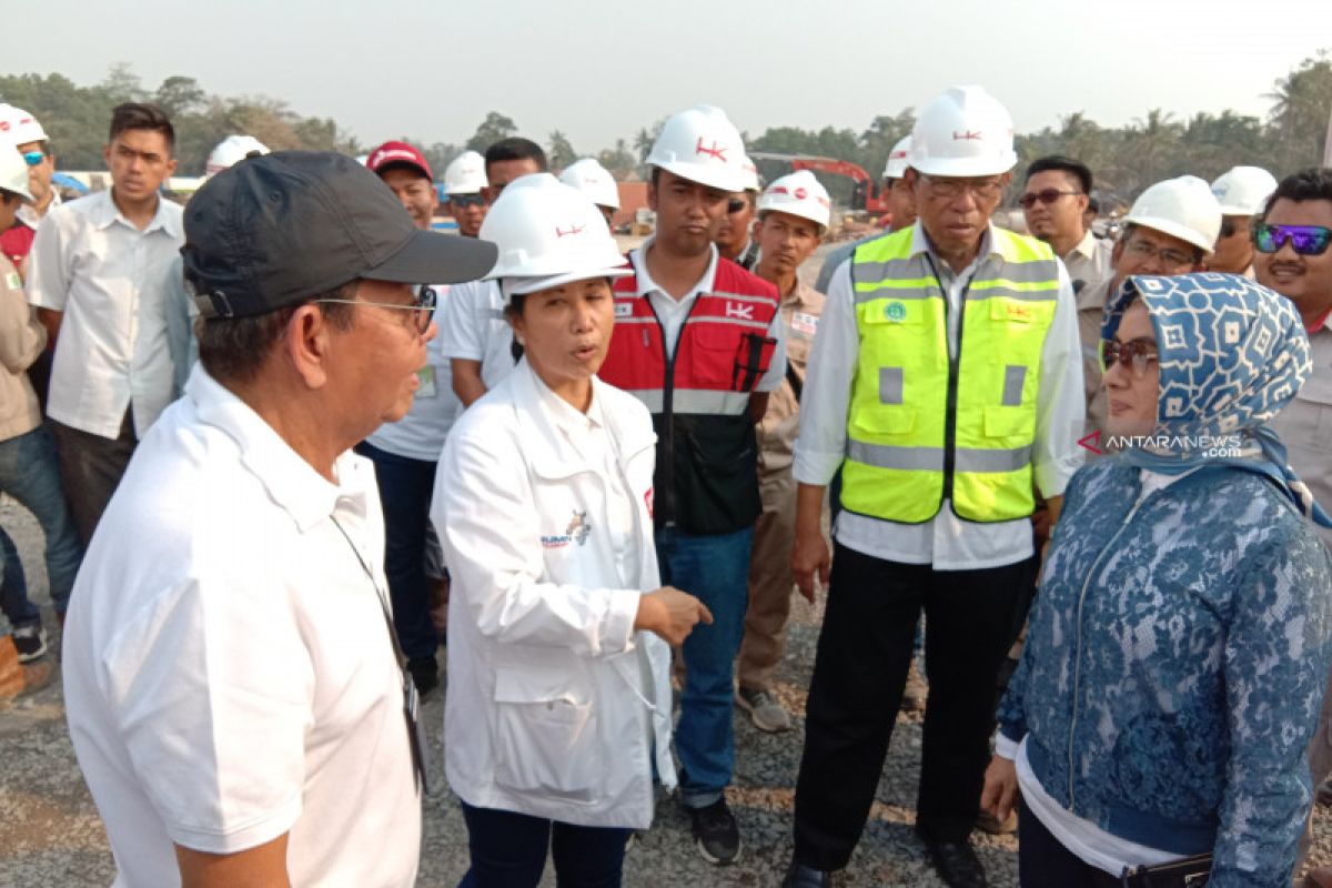 Menteri Rini pastikan ruas tol Pematang Panggang --Kayu Agung siap beroperasi