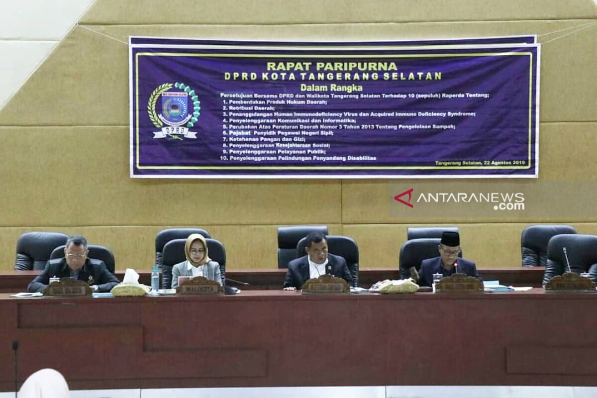 Akhir Masa Tugas, DPRD Tangsel Sahkan 11 Raperda Menjadi Perda