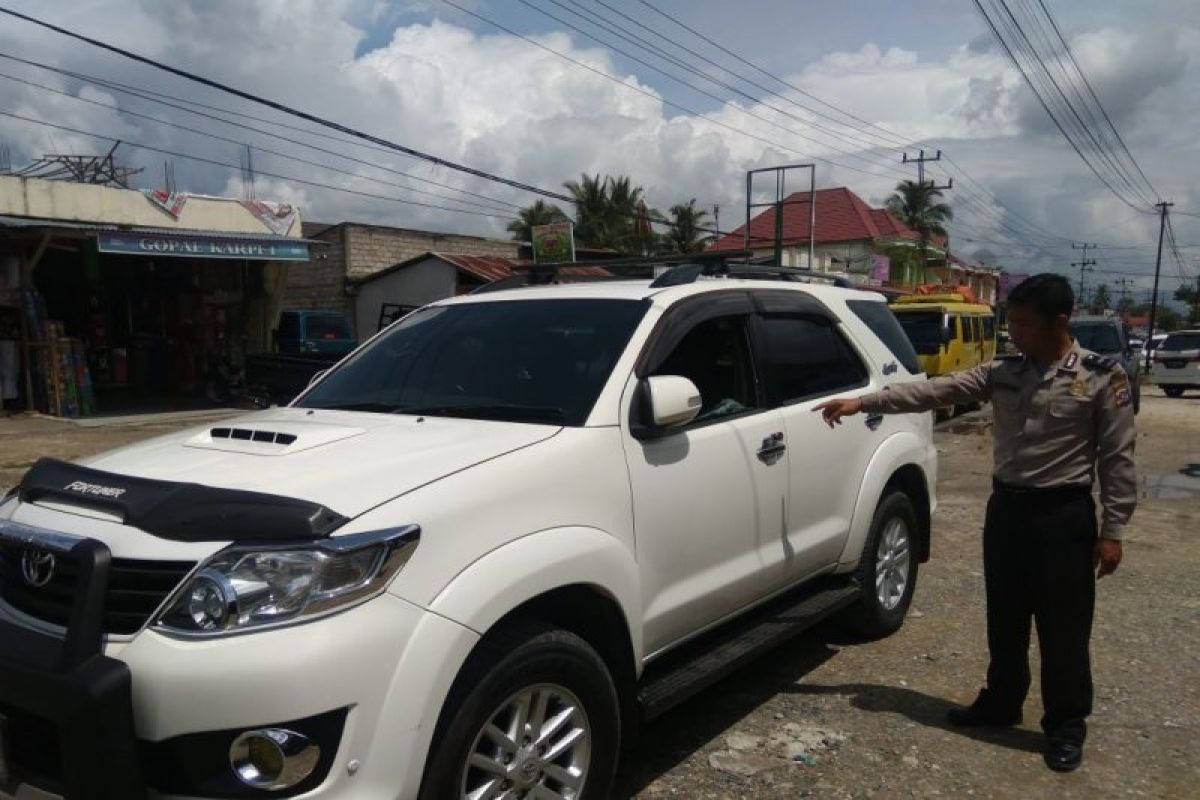 Pecahkan kaca mobil, uang Rp100 Juta yang baru ditarik dari bank lenyap