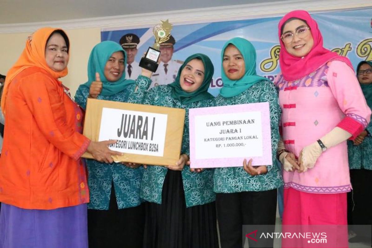 Kecamatan Angkola Timur juara I lomba menu B2SA