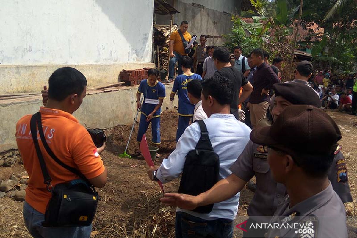 Pembunuhan satu keluarga di Banyumas, polisi ungkap fakta terbaru