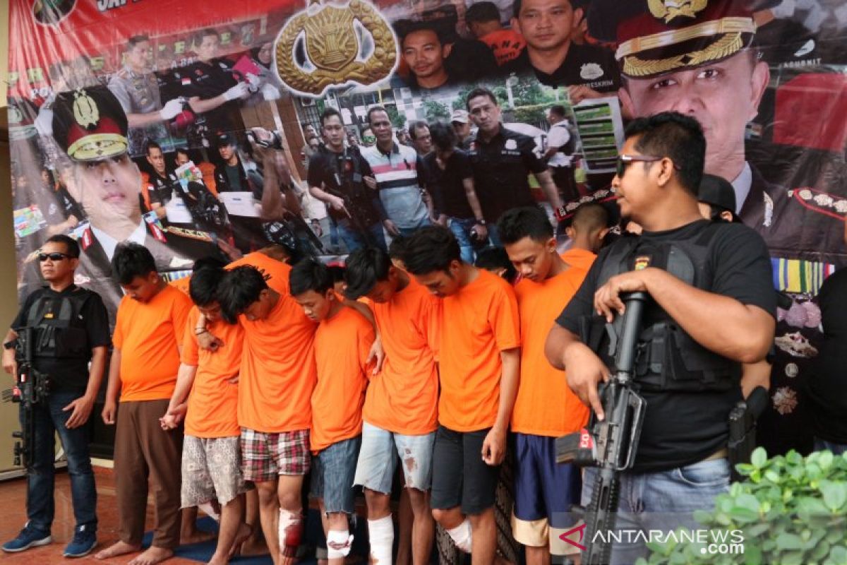 Lima anggota geng motor ditembak polisi