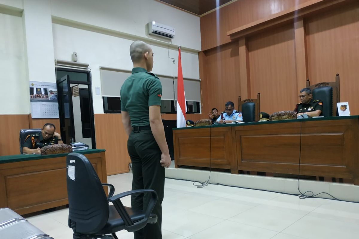 Oknum TNI pembunuh dan mutilasi kasir minimarket menangis saat sampaikan pledoi