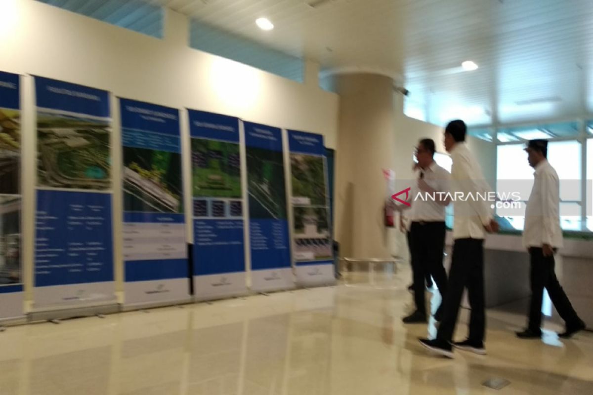 Presiden Jokowi tinjau pembangunan Bandara Internasional Yogyakarta