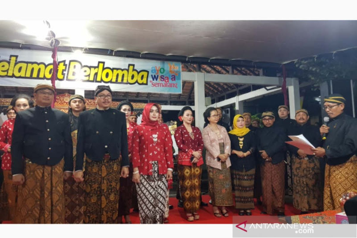Generasi muda penerus seni pedalangan di Semarang masih tinggi