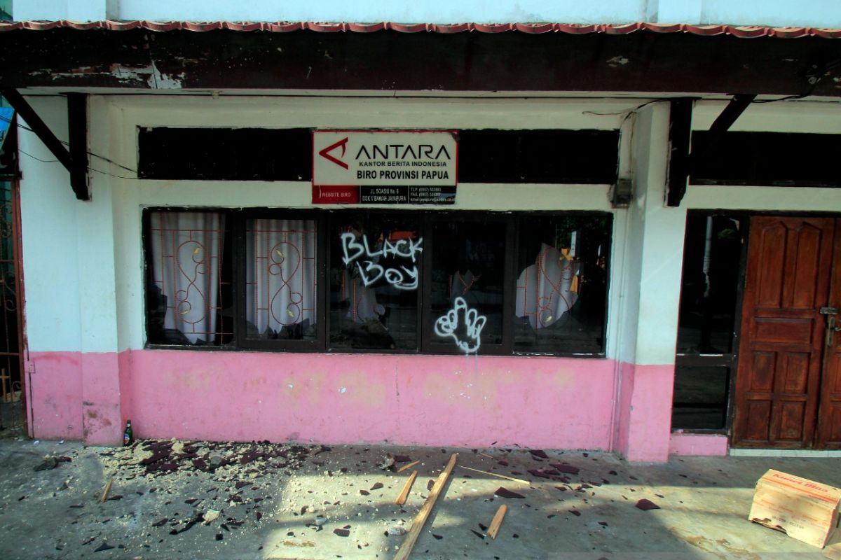 Dewan Pers sesalkan perusakan Kantor ANTARA di Jayapura