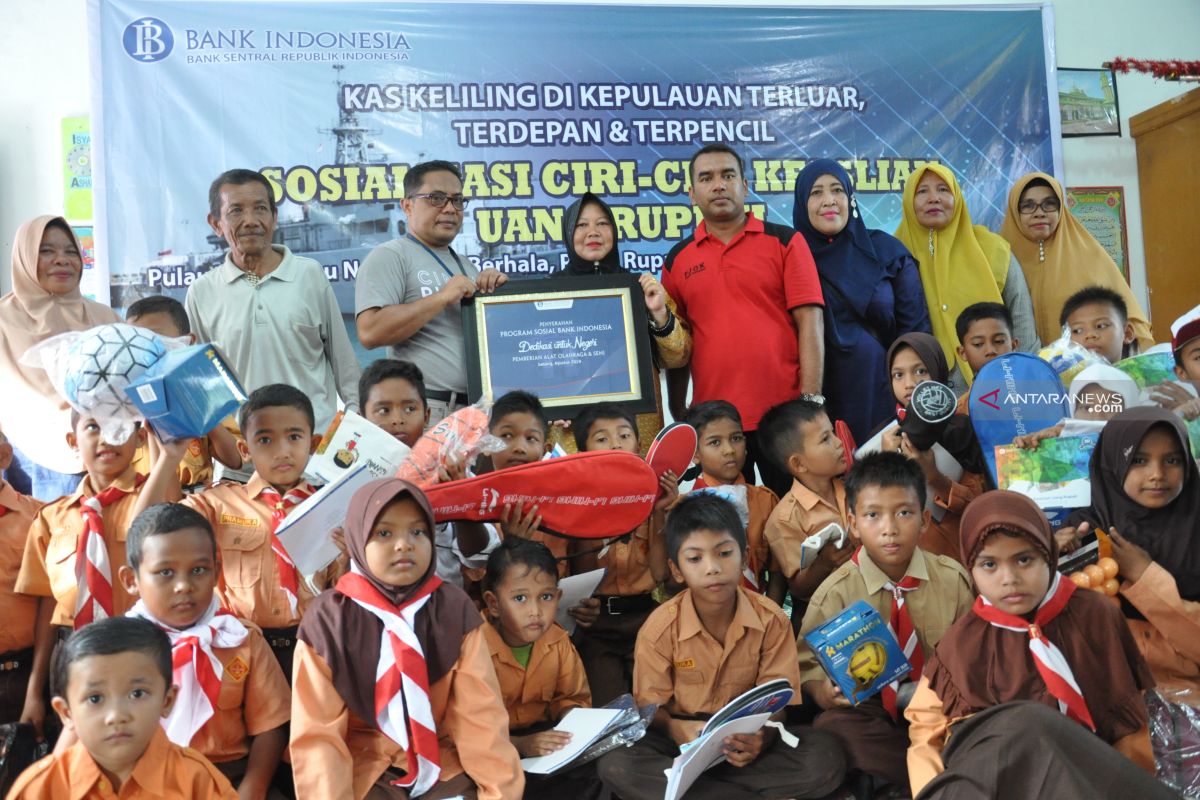 Bank Indonesia salurkan bantuan di sekolah pulau terluar Aceh