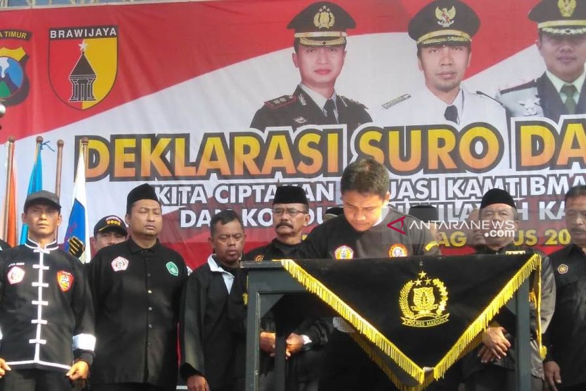 Ribuan pesilat di Madiun sepakat wujudkan tradisi "Suroan" damai