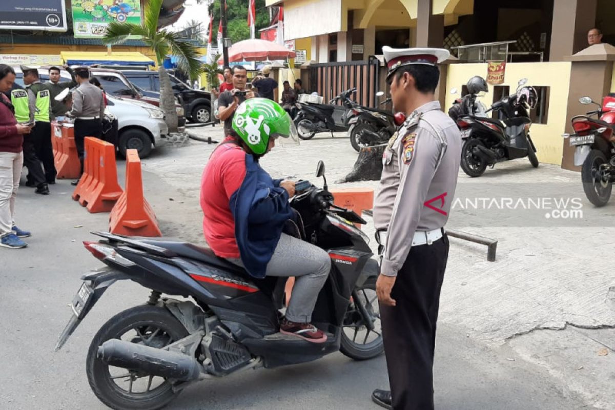 Hari pertama Operasi Patuh Toba, ribuan  kendaraan bermotor ditilang