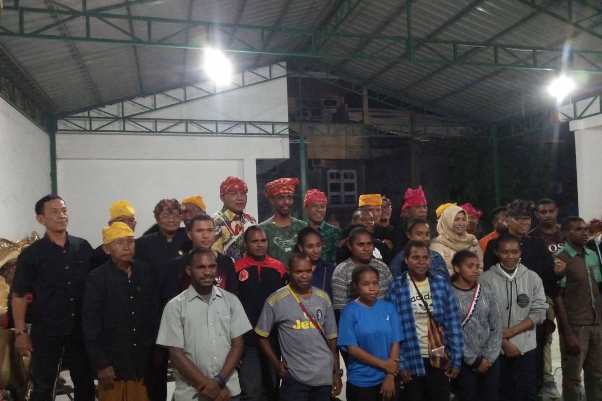 Pemkot dan tokoh adat jamin keamanan warga Papua di Palu