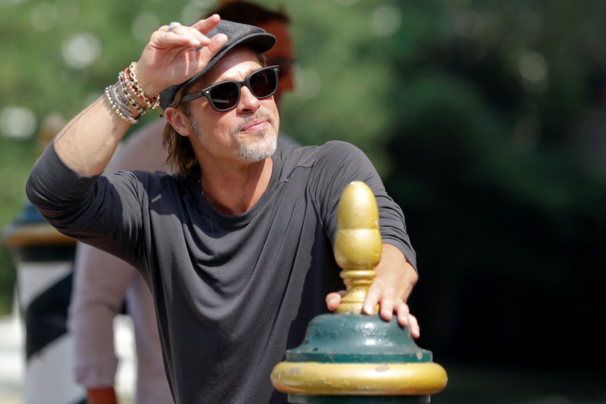 Brad Pitt aktor pendukung terbaik Golden Globe 2020