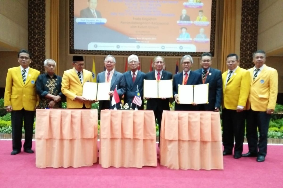 UNP jalin kerja sama dengan tiga universitas asal Malaysia