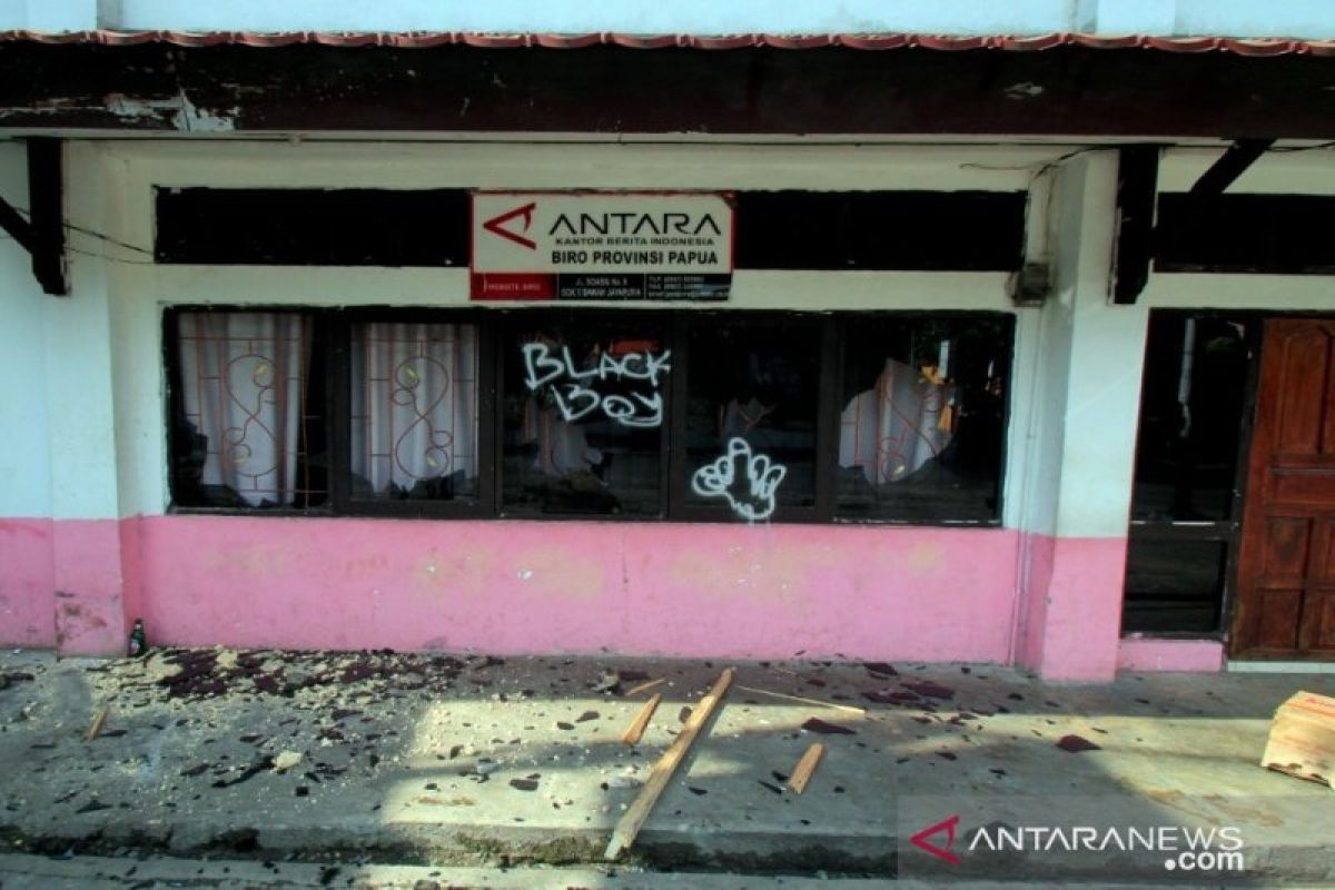 Papua terkini : PWI Pusat prihatin perusakan kantor LKBN ANTARA Biro Papua