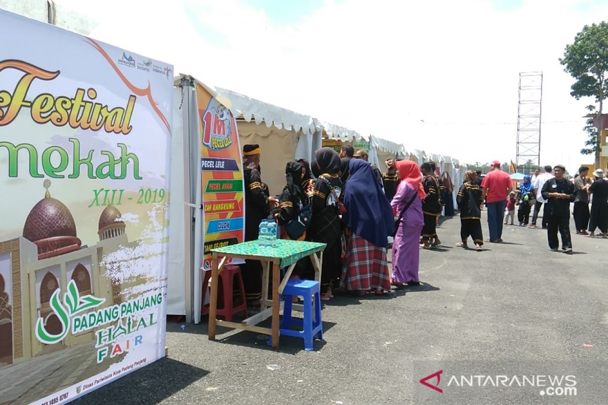 Padang Panjang Revive Islamic Symbols Through the Festival