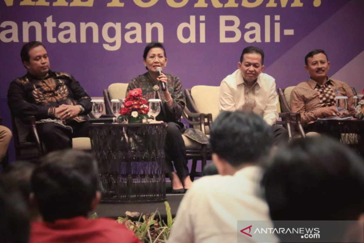 Dekranasda Bali ajak generasi milenial bangkitkan industri mode