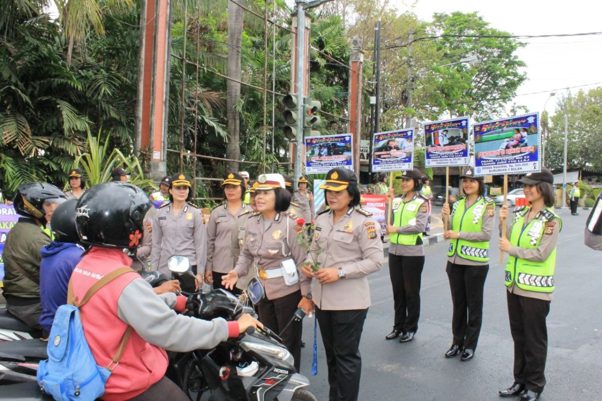 Ratusan Polisi Wanita di Bali sambut HUT ke-71 Polwan